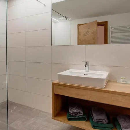 Apartment Sopherl *