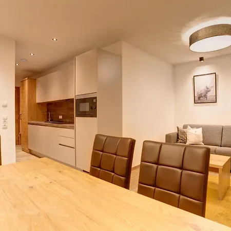 Sopherl Apartment *